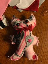 Load image into Gallery viewer, It's Sew Easy to Create Your Own Monster Kit - Valentine